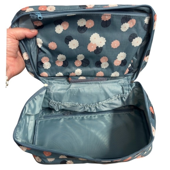 NWOT Alena Culian Waterproof Underwear Travel Bag and Bra Organizer Polka Dot - Picture 7 of 7